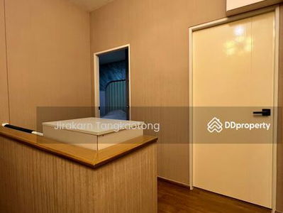 Pleno Rattanathibet - Bang Yai, behind the corner, very fully decorated. There is a guest house. With Jacuzzi tub, Nonthaburi, Thailand Pleno Rattanathibet - Bang Yai, behind the corner, very fully decorated. There is a guest house. With Jacuzzi tub, Nonthaburi, Thailand