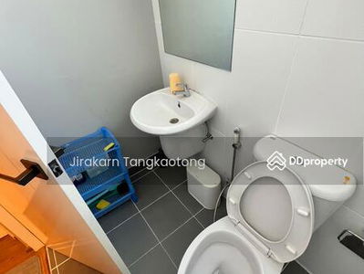 Pleno Rattanathibet - Bang Yai, behind the corner, very fully decorated. There is a guest house. With Jacuzzi tub, Nonthaburi, Thailand Pleno Rattanathibet - Bang Yai, behind the corner, very fully decorated. There is a guest house. With Jacuzzi tub, Nonthaburi, Thailand