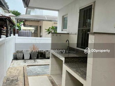 Chuan Chuen Modus Chaengwattana, Pak Kret Bypass Road, Nonthaburi, Thailand Chuan Chuen Modus Chaengwattana, Pak Kret Bypass Road, Nonthaburi, Thailand