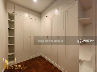 Townhouse in Secure Compound, Bangkok, Thailand Townhouse in Secure Compound, Bangkok, Thailand