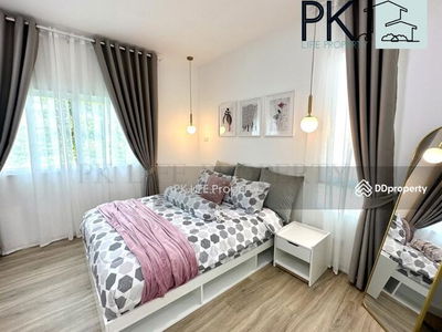 Gehäuse In Kathu, Thailand Gehäuse In Kathu, Thailand