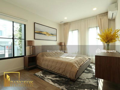 Nantawan Rama 9 New Krungthepkreetha, Bangkok, Thailand Nantawan Rama 9 New Krungthepkreetha, Bangkok, Thailand