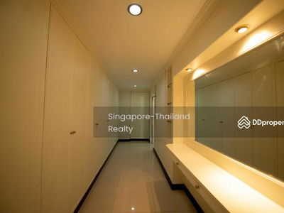 Oriental Towers, Bangkok, Thailand Oriental Towers, Bangkok, Thailand