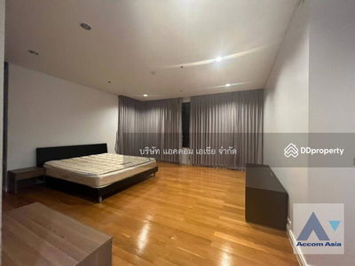 Royal Saladaeng, Bangkok, Thailand Royal Saladaeng, Bangkok, Thailand