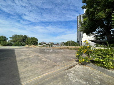 Land for rent, large plot, Bangkok, Thailand Land for rent, large plot, Bangkok, Thailand