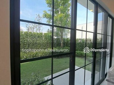 Nantawan Rama 9 New Krungthepkreetha, Bangkok, Thailand Nantawan Rama 9 New Krungthepkreetha, Bangkok, Thailand