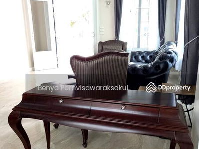 Spacious 4-Br House in Bang Na Nuea, Bangkok, Thailand Spacious 4-Br House in Bang Na Nuea, Bangkok, Thailand