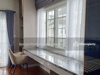 Spacious 4-Br House in Bang Na Nuea, Bangkok, Thailand Spacious 4-Br House in Bang Na Nuea, Bangkok, Thailand