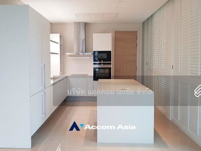 Sindhorn Residence, Bangkok, Thailand Sindhorn Residence, Bangkok, Thailand