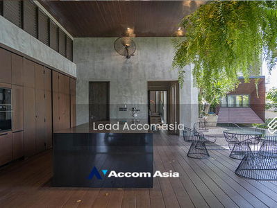 Private Swimming Pool | 4 Bedrooms House for Sale and Rent in Sukhumvit, Bangkok near BTS Ekkamai, Bangkok, Thailand Private Swimming Pool | 4 Bedrooms House for Sale and Rent in Sukhumvit, Bangkok near BTS Ekkamai, Bangkok, Thailand