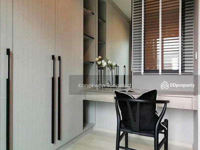 Life One Wireless, Bangkok, Thailand Life One Wireless, Bangkok, Thailand