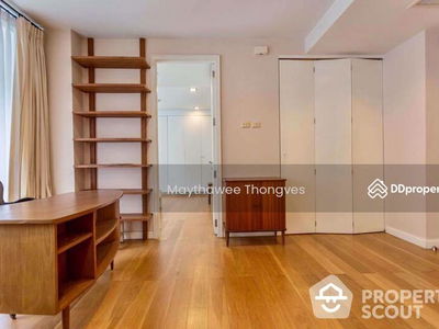 Ficus Lane, Bangkok, Thailand Ficus Lane, Bangkok, Thailand