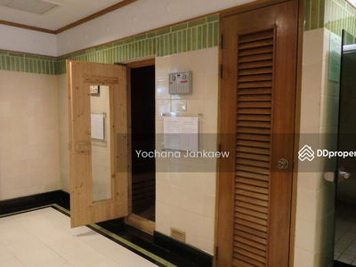 Langsuan Ville, Bangkok, Thailand Langsuan Ville, Bangkok, Thailand