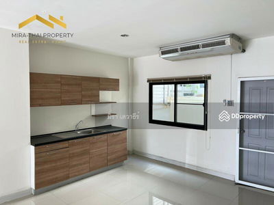 Townhome for rent 2-storey on Highway 3241 near Sriracha Tiger Zoo and J Park only 5 minutes, Chon Buri, Thailand Townhome for rent 2-storey on Highway 3241 near Sriracha Tiger Zoo and J Park only 5 minutes, Chon Buri, Thailand