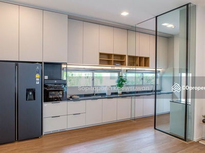 10240, Bangkok, Thailand 10240, Bangkok, Thailand