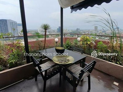 Country Complex Bangna, Bangkok, Thailand Country Complex Bangna, Bangkok, Thailand