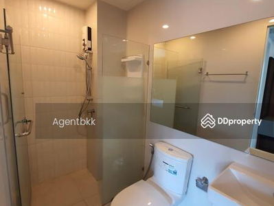 Life Asoke, Bangkok, Thailand Life Asoke, Bangkok, Thailand