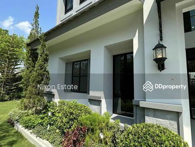 Nantawan Rama 9 New Krungthepkreetha, Bangkok, Thailand Nantawan Rama 9 New Krungthepkreetha, Bangkok, Thailand