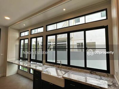 Nantawan Rama 9 New Krungthepkreetha, Bangkok, Thailand Nantawan Rama 9 New Krungthepkreetha, Bangkok, Thailand