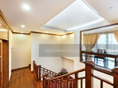 L&H Villa Sathorn, Bangkoik, Bangkok, Thailand L&H Villa Sathorn, Bangkoik, Bangkok, Thailand