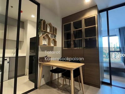 Life Asoke, Bangkok, Thailand Life Asoke, Bangkok, Thailand