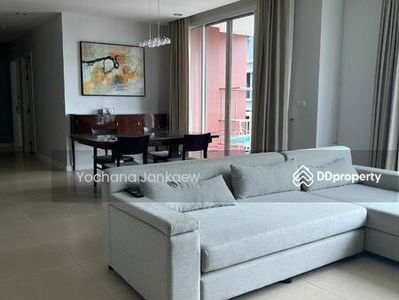 Manhattan Chidlom, Bangkok, Thailand Manhattan Chidlom, Bangkok, Thailand