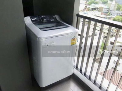 The Editor Vertical Village Sapankwai, Bangkok, Thailand The Editor Vertical Village Sapankwai, Bangkok, Thailand