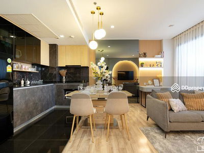 The Line Jatujak-Mochit, Bangkok, Thailand The Line Jatujak-Mochit, Bangkok, Thailand