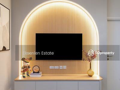 The Line Jatujak-Mochit, Bangkok, Thailand The Line Jatujak-Mochit, Bangkok, Thailand