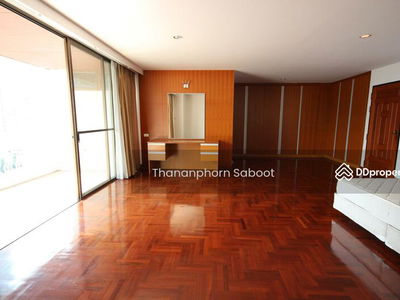 Dera Mansion, Bangkok, Thailand Dera Mansion, Bangkok, Thailand