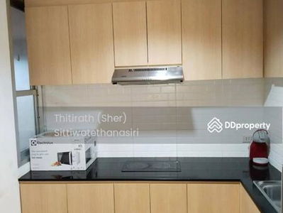 Sukhumvit Park, Bangkok, Thailand Sukhumvit Park, Bangkok, Thailand