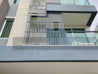 Town Avenue Srinagarindra, Bangkok, Thailand Town Avenue Srinagarindra, Bangkok, Thailand