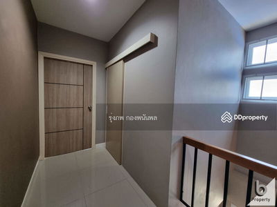 Pracha Uthit 54, Bangkok, Thailand Pracha Uthit 54, Bangkok, Thailand