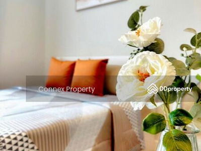 Metro Sky Wutthakat, Bangkok, Thailand Metro Sky Wutthakat, Bangkok, Thailand