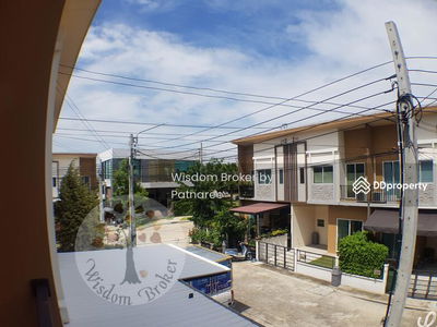 Grand Pleno Rattanathibet, Nonthaburi, Thailand Grand Pleno Rattanathibet, Nonthaburi, Thailand