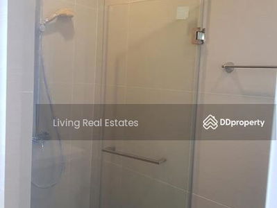 Park Origin Phrom Phong, Bangkok, Thailand Park Origin Phrom Phong, Bangkok, Thailand