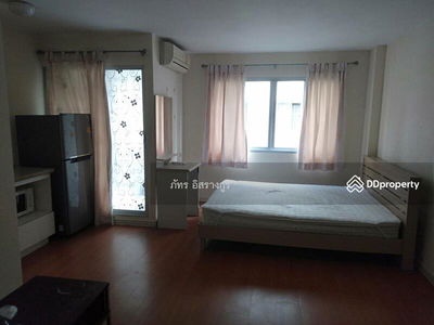 Lumpini Condo Town Bodindecha Ramkhamhaeng, Bangkok, Thailand Lumpini Condo Town Bodindecha Ramkhamhaeng, Bangkok, Thailand