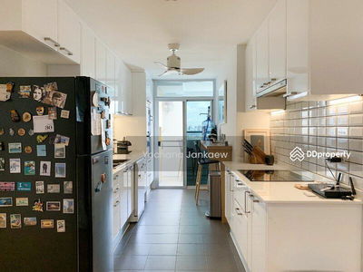 The Waterford Diamond Tower Sukhumvit, Bangkok, Thailand The Waterford Diamond Tower Sukhumvit, Bangkok, Thailand