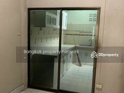 2-story townhouse, Pathum Thani., Thailand 2-story townhouse, Pathum Thani., Thailand