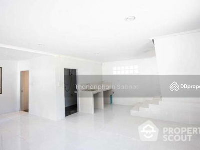 Premium 2-Bedroom House, Bangkok, Thailand Premium 2-Bedroom House, Bangkok, Thailand