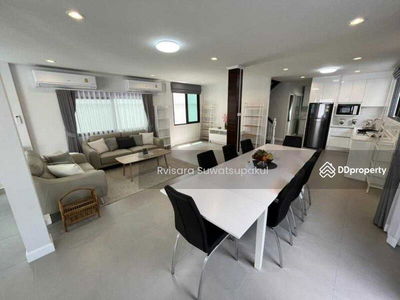 House at Phahonyothin 9Z Aree, Bangkok, Thailand House at Phahonyothin 9Z Aree, Bangkok, Thailand