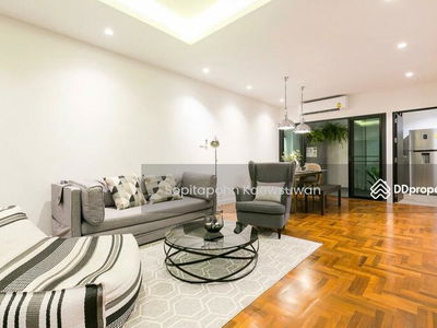 10110, Bangkok, Thailand 10110, Bangkok, Thailand