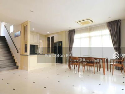 Nantawan Bangna Km.7, Samut Prakan, Thailand Nantawan Bangna Km.7, Samut Prakan, Thailand