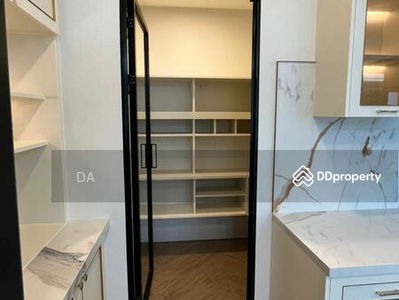 Nantawan Rama 9 New Krungthepkreetha, Bangkok, Thailand Nantawan Rama 9 New Krungthepkreetha, Bangkok, Thailand