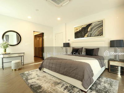 Nantawan Rama 9 New Krungthepkreetha, Bangkok, Thailand Nantawan Rama 9 New Krungthepkreetha, Bangkok, Thailand