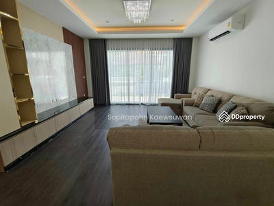 10110, Bangkok, Thailand 10110, Bangkok, Thailand