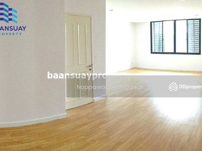 For rent, 4-story townhome, Sathu Pradit Road. Near Central Rama 3, Bangkok, Thailand For rent, 4-story townhome, Sathu Pradit Road. Near Central Rama 3, Bangkok, Thailand