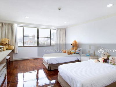 Sethiwan Palace Sukhumvit 4, Bangkok, Thailand Sethiwan Palace Sukhumvit 4, Bangkok, Thailand