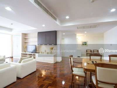 Sethiwan Palace Sukhumvit 4, Bangkok, Thailand Sethiwan Palace Sukhumvit 4, Bangkok, Thailand