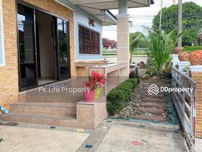 Alojamiento en Ban Ratsada, Thailand Alojamiento en Ban Ratsada, Thailand